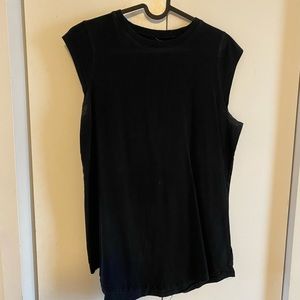 Black tshirt